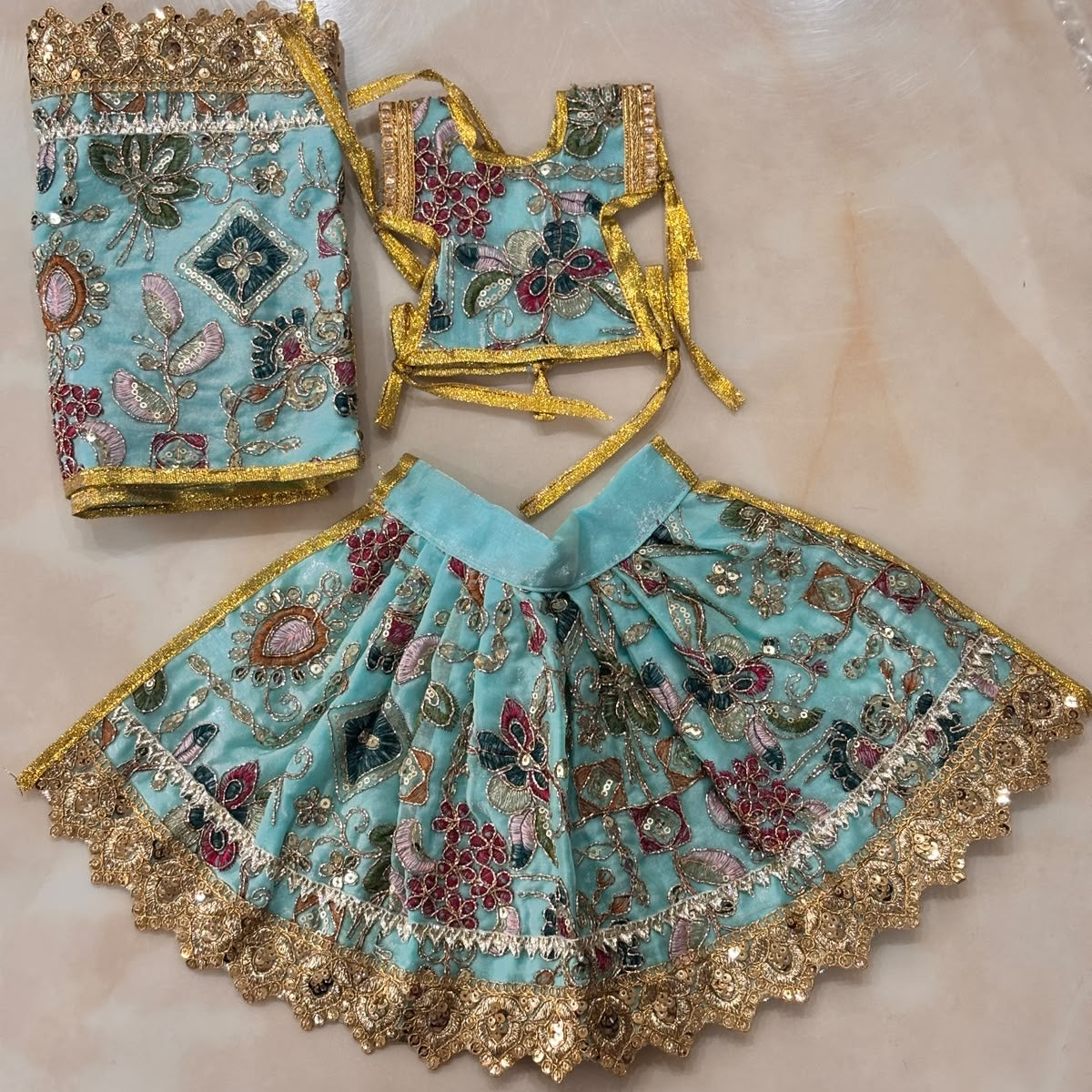 Aasmani Rang-Kriti Resham Durga Lehenga Chunri Set