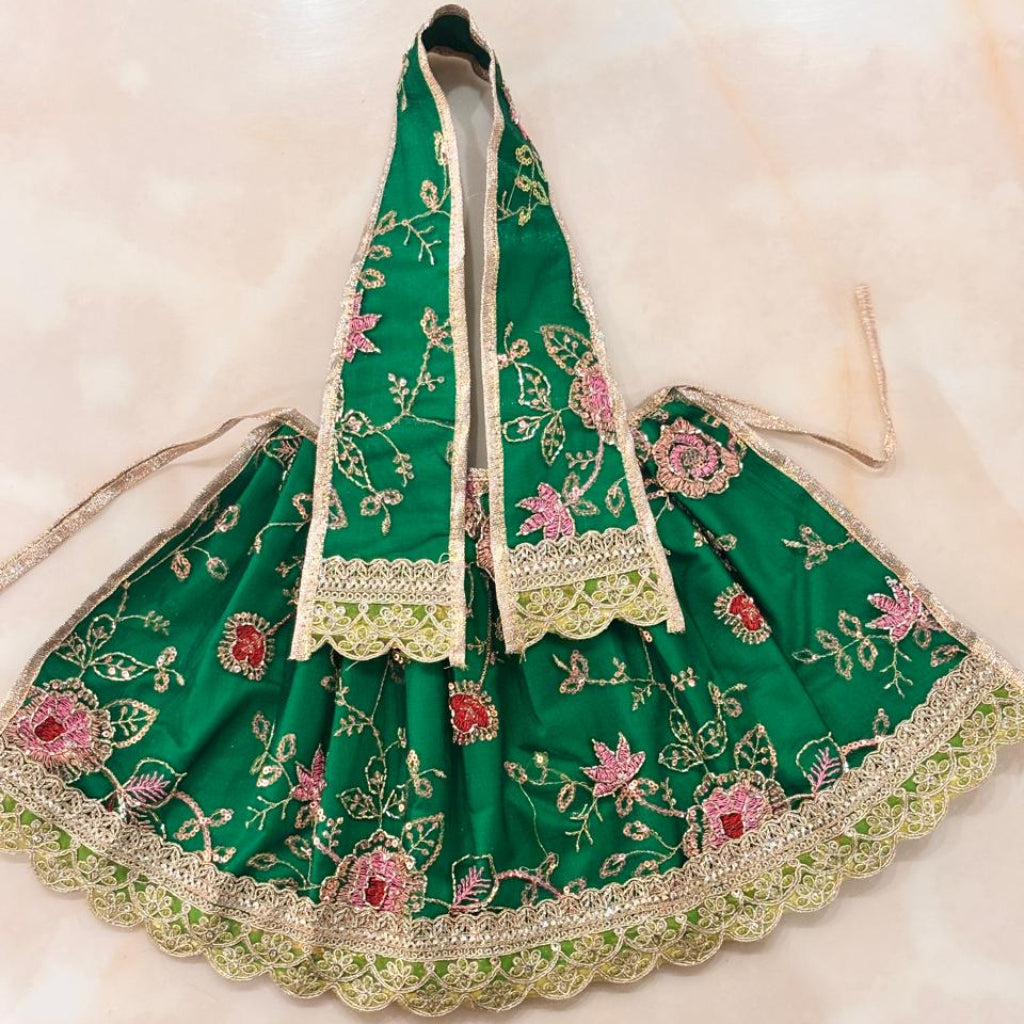Green Mata Rani Lehenga Patka with Floral Embroidery and Golden Border