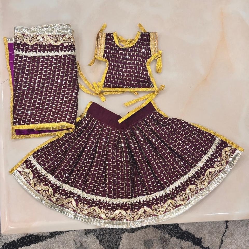 Jamuni Tejasvi Sona-Laced Durga Lehenga Chunri Set
