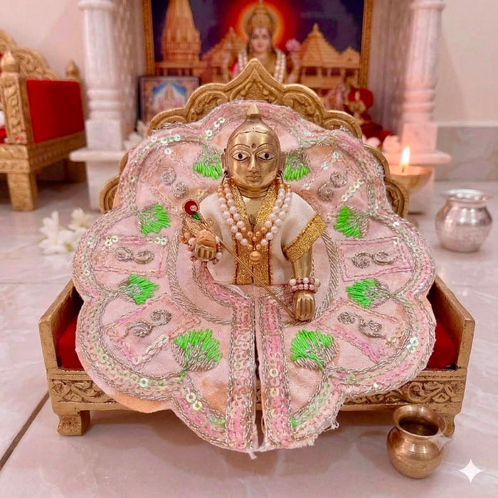 Madhur Vrinda Kamalini Poshak