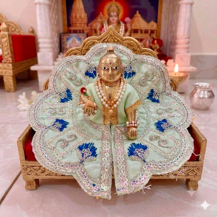 Madhur Vrinda Kamalini Poshak