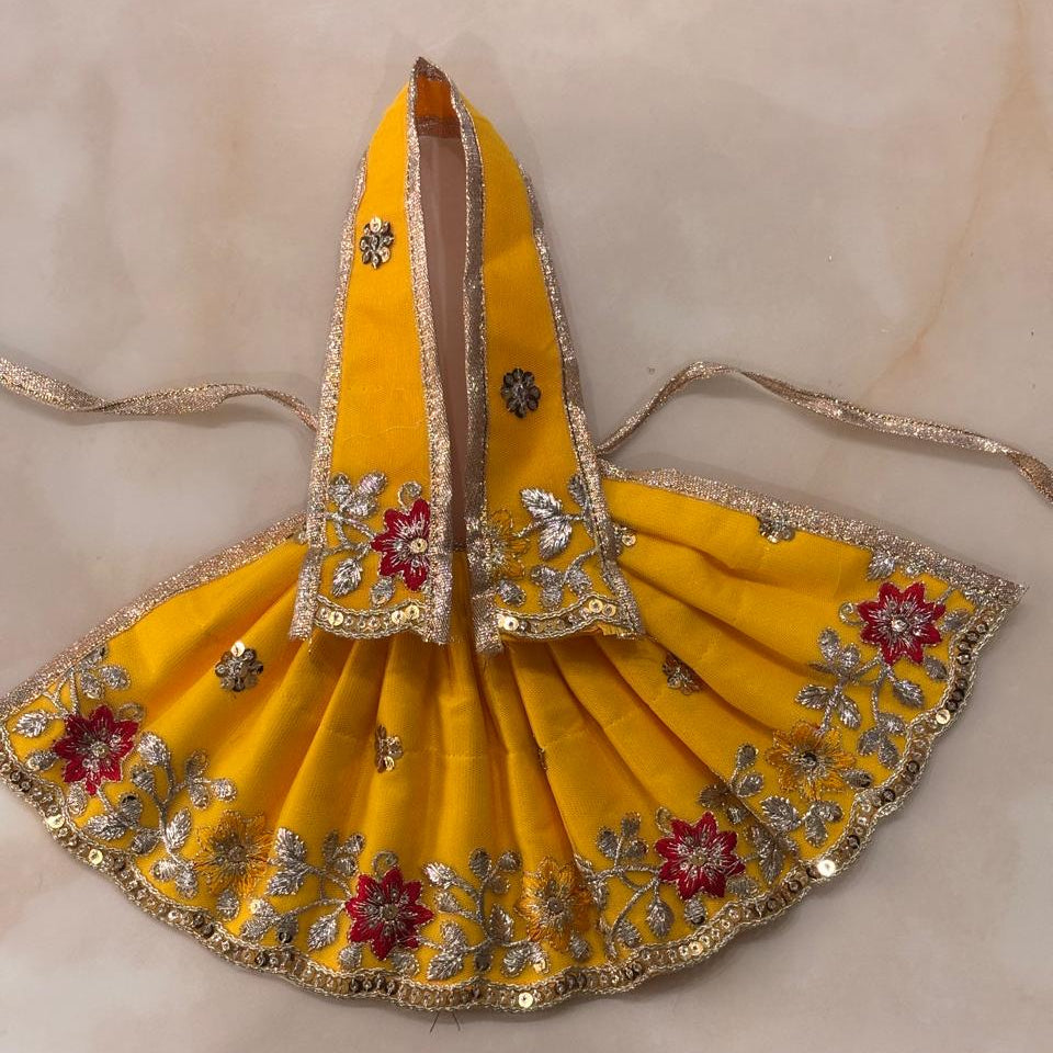 Pitambari Pushpa Vatika Mata Rani Lehenga Patka Set