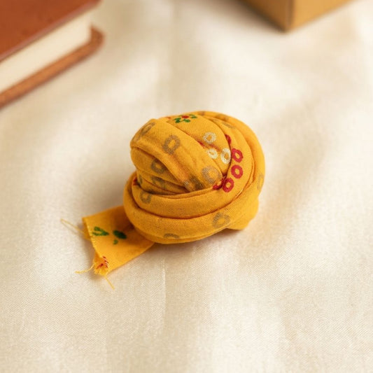 Royal Rajasthani Marwar Shahi Pagdi for Ladoo Gopal Ji featuring traditional Gotta Patti borders and vibrant ethnic fabric.