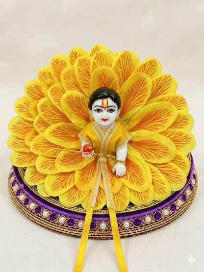 Divine Petal-Style Ladoo Gopal Poshak